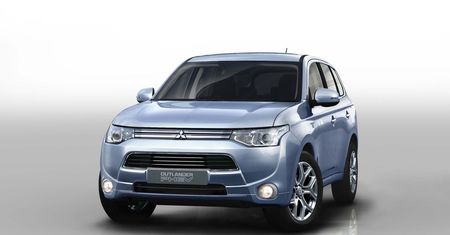 Mitsubishi na Paris Motor Show 2012 - hybrydowy Outlander najważniejszą premierą [Paryż 2012]