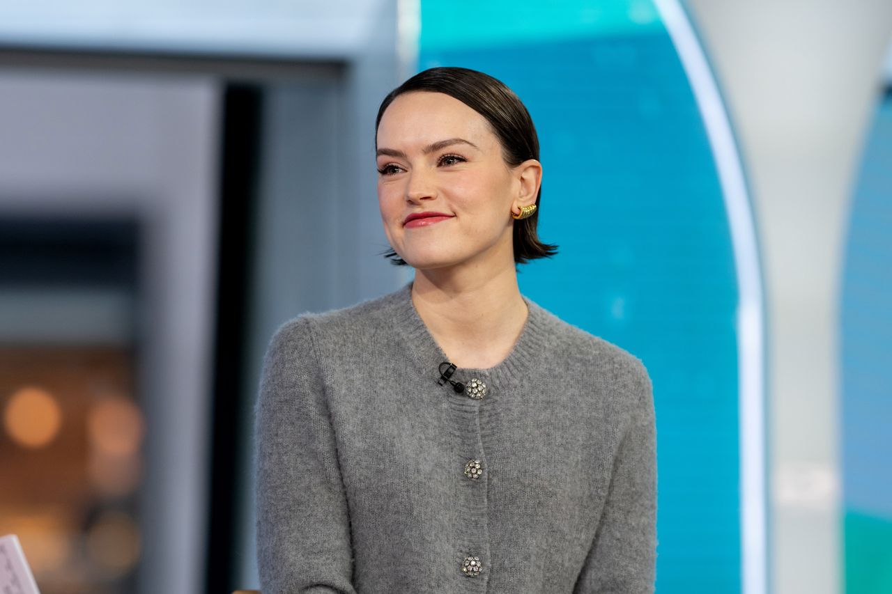 Star Wars actress challenges claims of fan sexism in new film