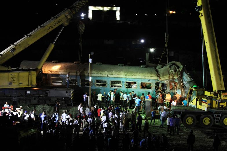 Egipcjanie od lat skarżą się, że władze zaniedbują infrastrukturę kolejową i podstawowe standardy bezpieczeństwa