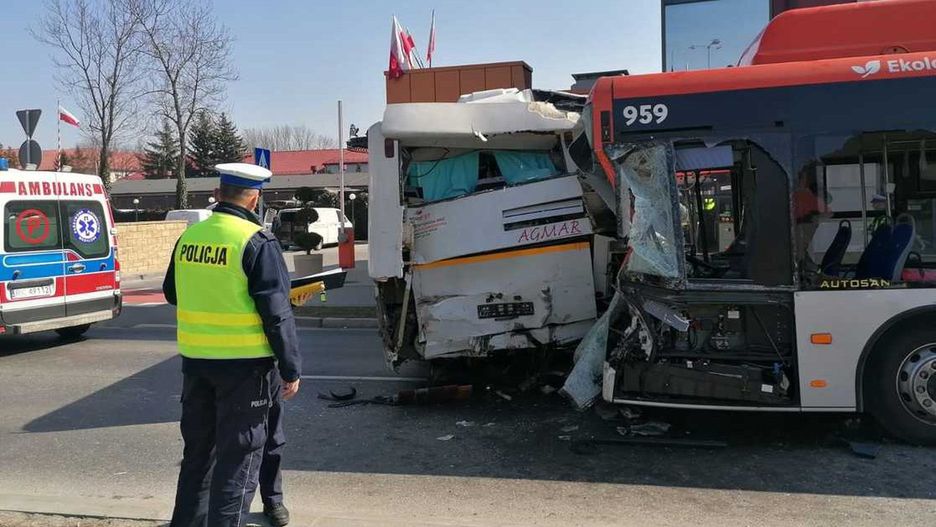 Rzeszów. Zderzenie dwóch autobusów