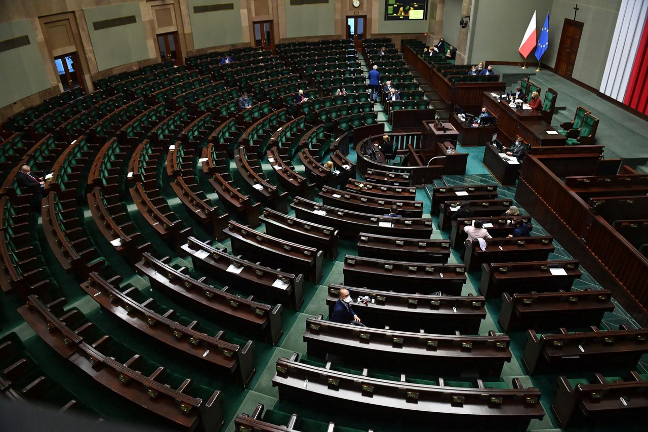 Spółki komandytowe zapłacą CIT. Posłowie przegłosowali ustawę