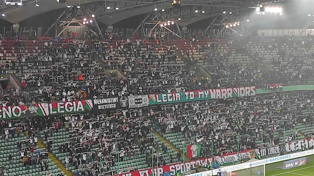 WP SportoweFakty / Marcin Borciuch / Na zdjęciu: fani Legii
