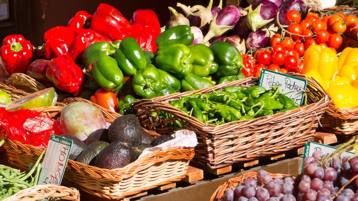 Owoce i warzywa na targu