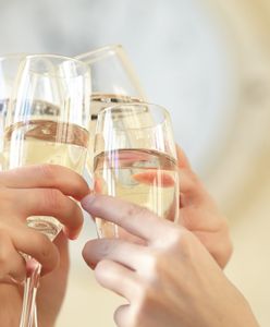 Lepiej zrezygnować z szampana dla dzieci. Oto co kryje się w środku