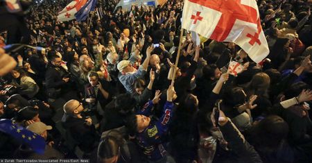 Gruzja wrze. Gigantyczne protesty i zatrzymania