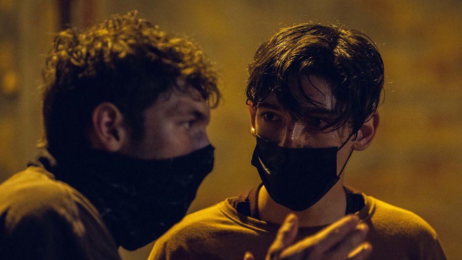 Kadr z serialu "DNA" © 2021 Best Film CO. Wszelkie prawa zastrzeżone.