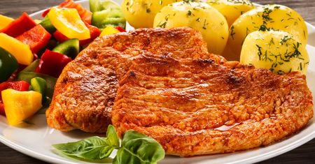 Schab wieprzowy bez kości (samo mięso) smażony na patelni