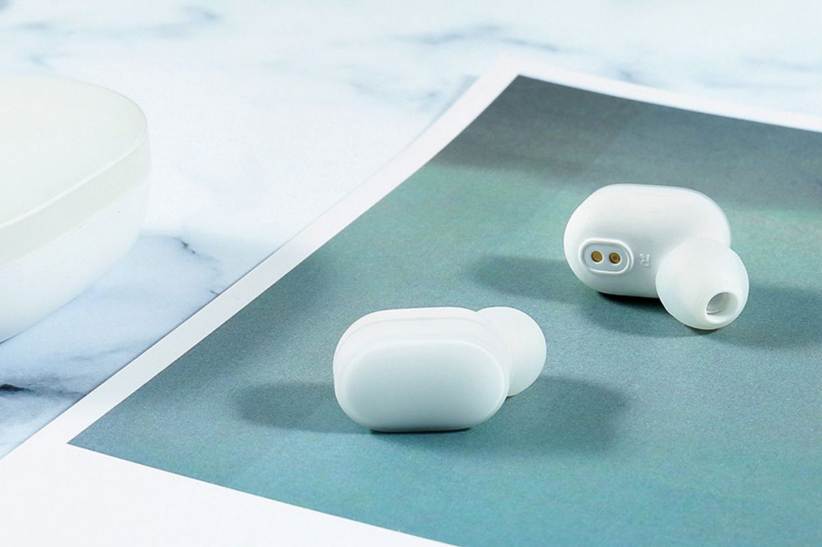 Xiaomi AirDots – słuchawki, które będą świetnym dodatkiem do smartfonów bez minijacka