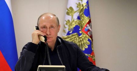 Telefon od Putina. Każdemu składa taką samą ofertę