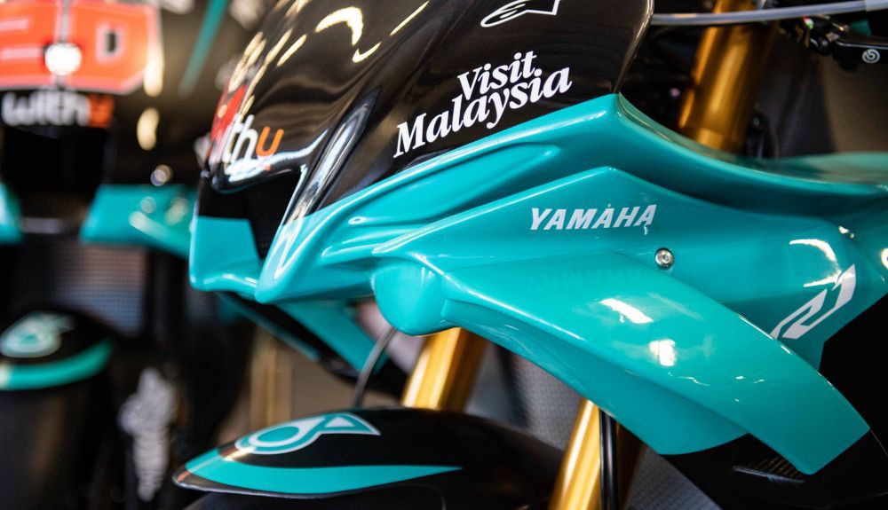 Yamaha R1 Petronas Yamaha SRT