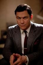 Dominic West u boku George'a Clooneya