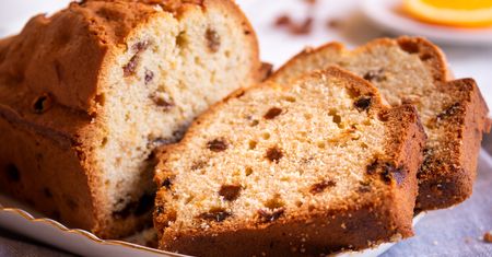 Odkąd mam przepis na kuch od koleżanki z Warmii, piekę go co roku na święta. Lepszy niż babka