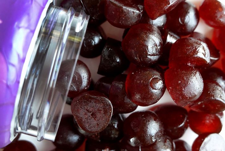 Popularny suplement pod lupą. Powiązano melatoninę z niewydolnością serca