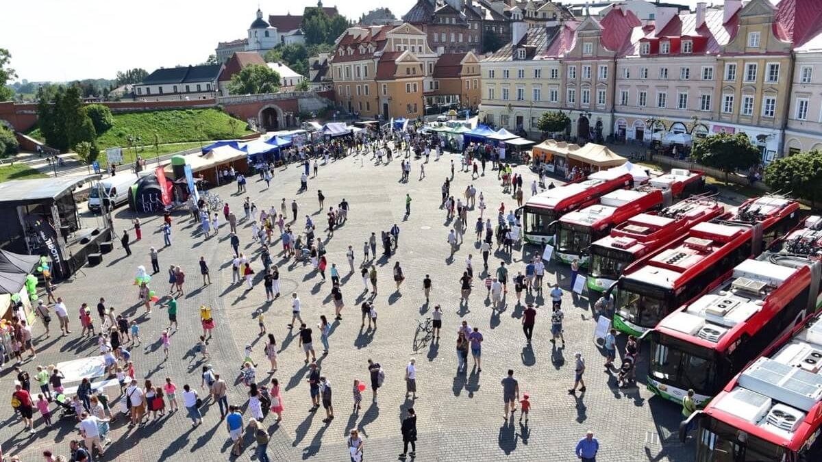 Europejski Piknik Transportowy na Placu Zamkowym w Lublinie