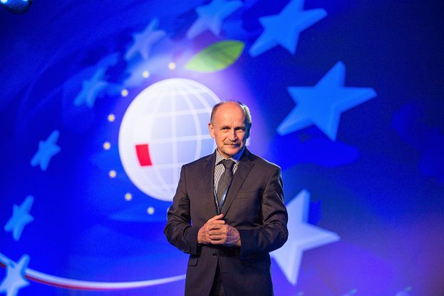 Szefowie największych firm potwierdzają udział w Forum Ekonomicznym