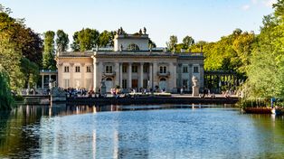 Odkryto fundamenty "królewskiej piramidy" w Warszawie. Ma ponad 200 lat