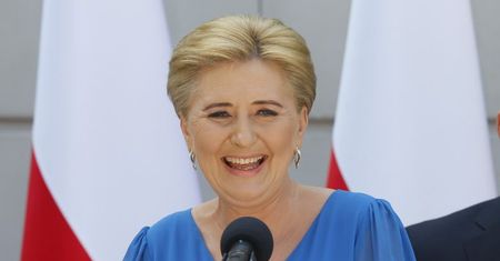Agata Duda ZMIENIŁA FRYZURĘ! Tak teraz wygląda żona Andrzeja Dudy. Dobra zmiana? (FOTO)