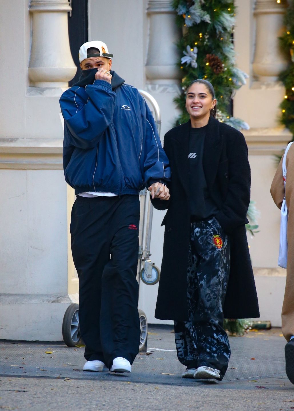 Romeo Beckham na zakupach z dziewczyną