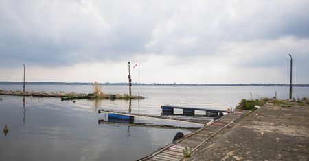 Jezioro Zegrzyńskie. Wędkarz wyłowił niecodzienny okaz