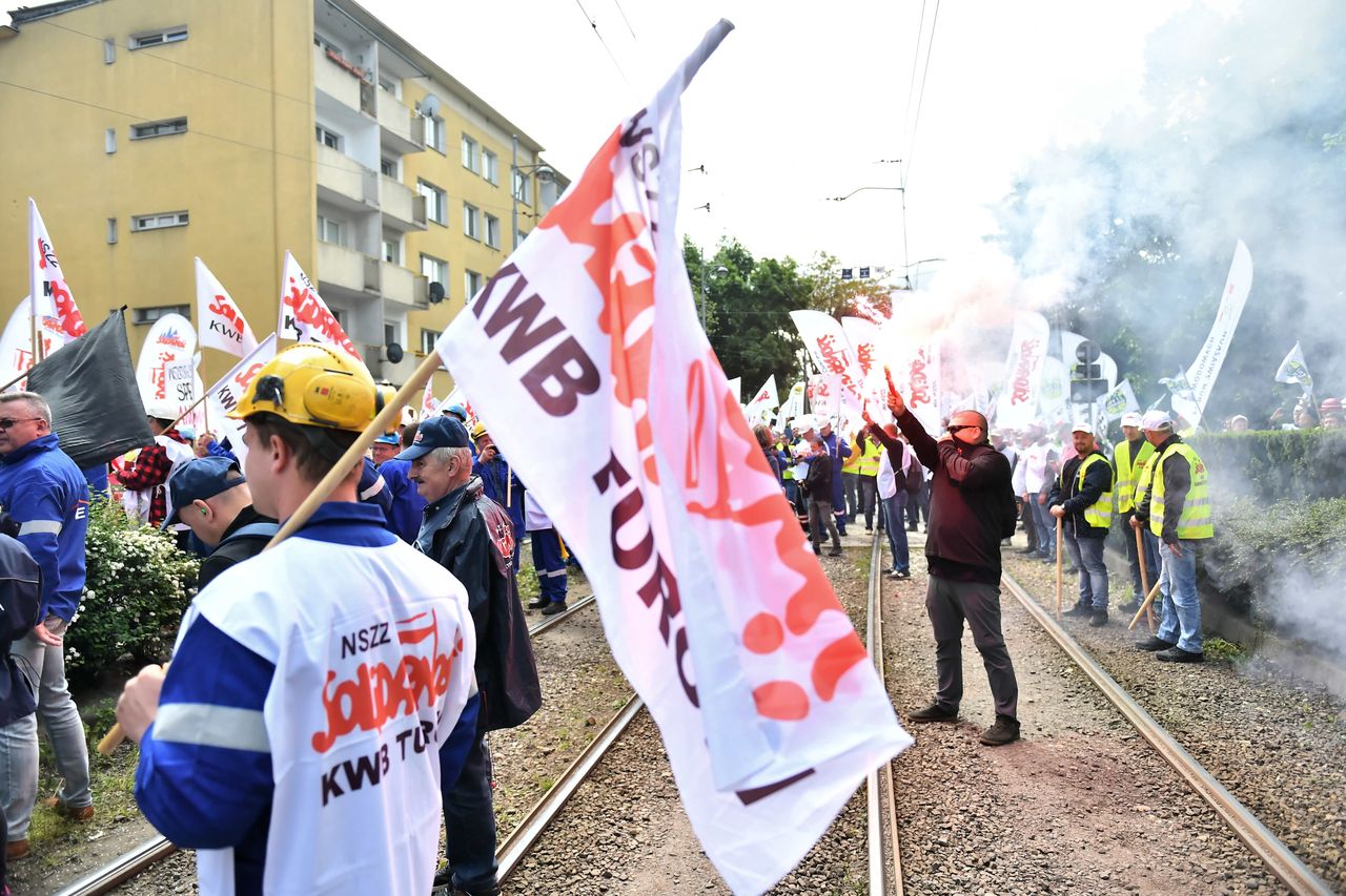 Kopalnia Turów. Protest górników we Wrocławiu. Zablokowane centrum