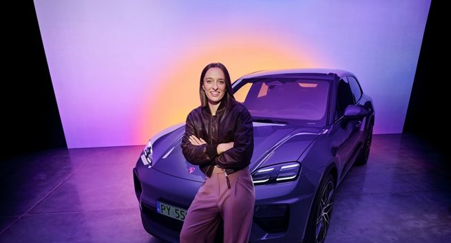 Iga Świątek reklamuje elektryczne Porsche