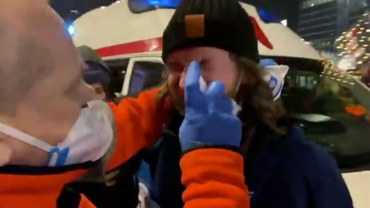 Fotoreporterzy znowu potraktowani gazem przez policję podczas strajku 1