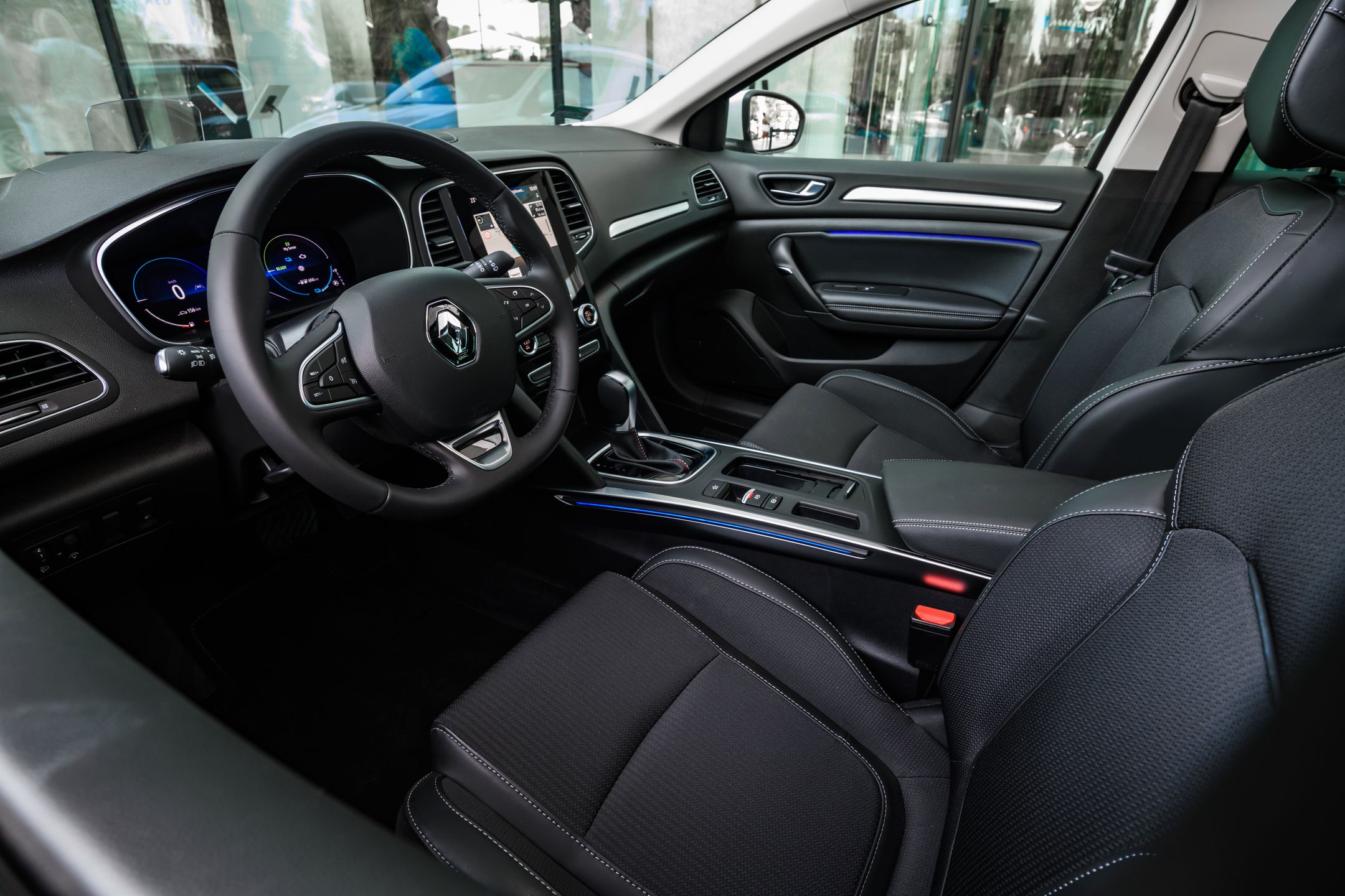 Prezentacja Renault E-Days: Hybrydowa ofensywa Renault 11