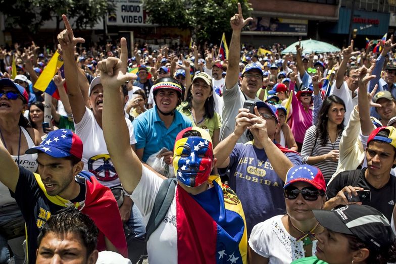 Protesty na ulicach Caracas