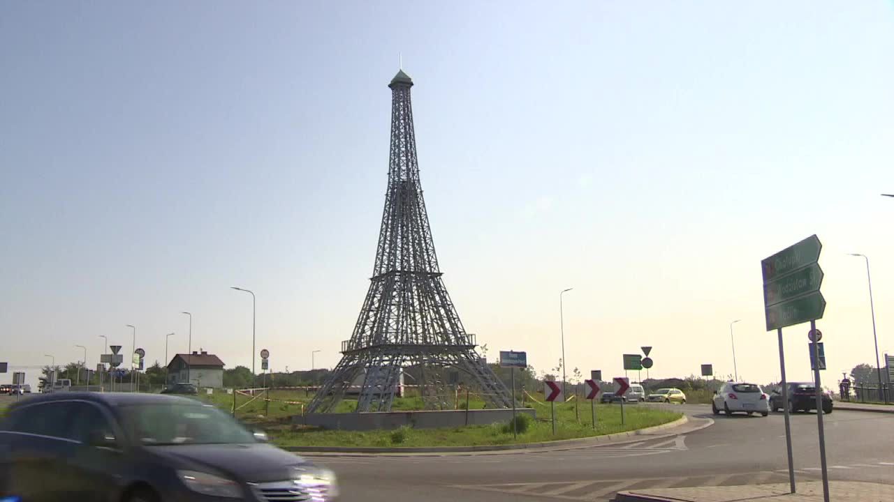 Rybnik polskim Paryżem. Na rondzie stanęła mini wieża Eiffla