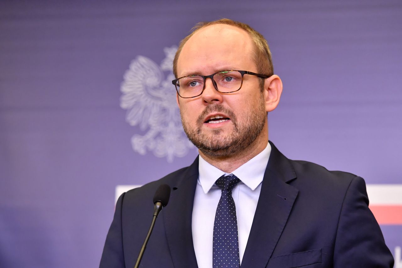 Wiceminister Przydacz o kryzysie przy granicy: Operacja wymierzona w Polskę, UE i NATO