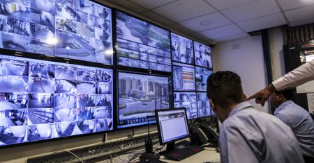 Hakerzy wykradają nagrania z domowego monitoringu. Szukają scen erotycznych