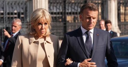 Pakt małżeński Macronów? W mediach aż huczy od plotek