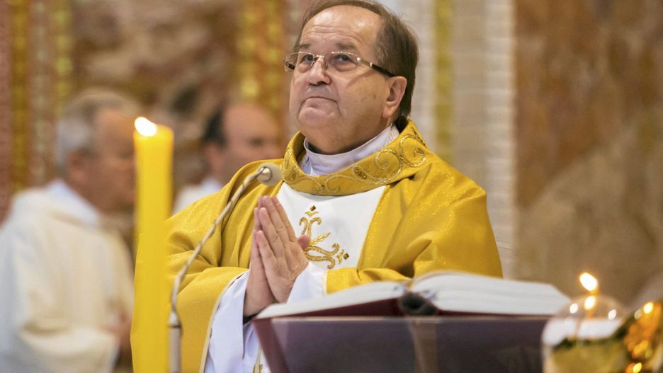 Msza Swieta z udzialem Tadeusza Rydzyka
22.10.2015 Krakow . Sanktuarium JP II , Ojciec Tadeusz Rydzyk podczas mszy swietej koncelebrowanej w rocznice wstapienia Karola Wojtyly na tron papieski . 
Fot. Michal Lepecki / Agencja Wyborcza.pl
Fot. Michal Lepecki / Agencja Wyborcza.pl
wiara, chrzescijanstwo, religia, rydzyk, trwam, radio maryja, /FR/