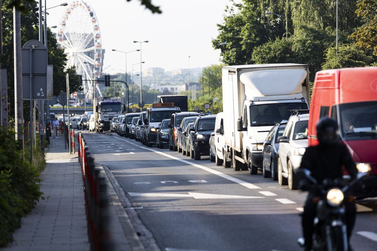 Strefa czystego transportu w Krakowie wciąż pod ostrzałem. Mocne słowa burmistrza Skawiny