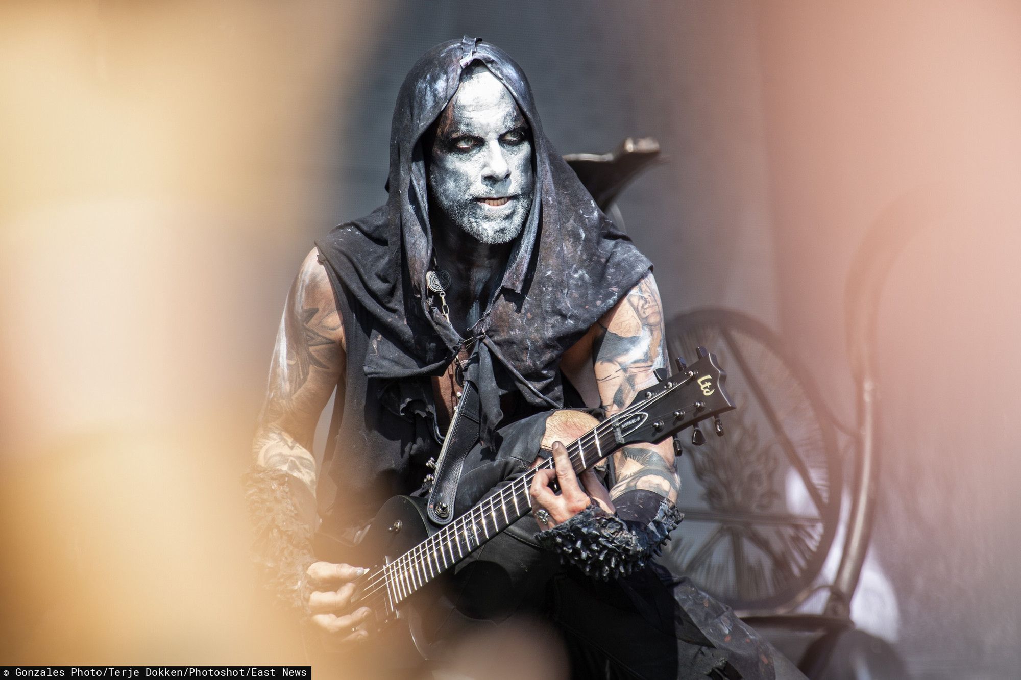 30 tysięcy za Behemotha. 