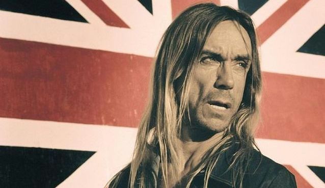 "Czysta krew": Iggy Pop pije krew Best Coast