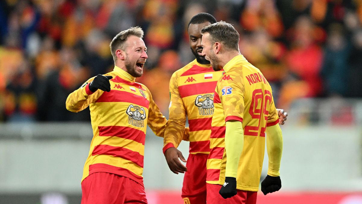 Getty Images / Mateusz Słodkowski / Na zdjęciu: Jagiellonia Białystok pewnie awansowała do 1/8 finału Ligi Konferencji