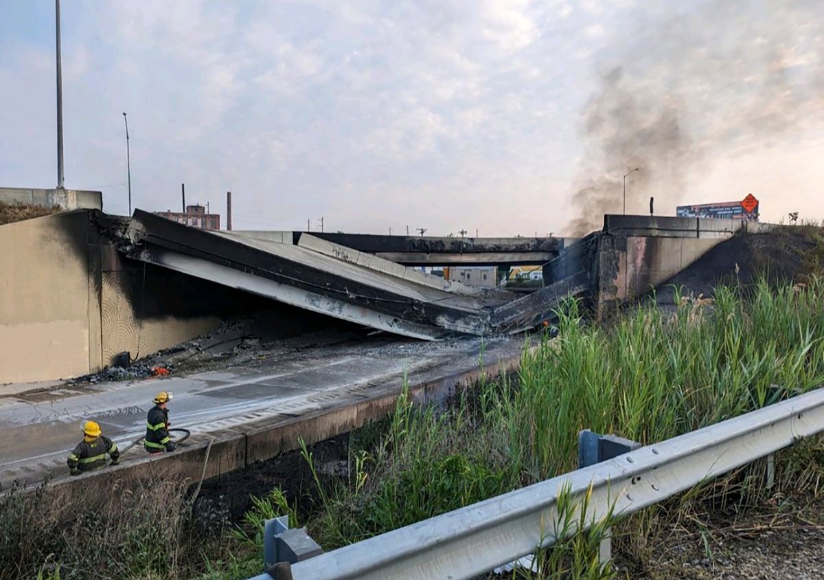 Wiaduktu międzystanowy w Filadelfii zawalił się po pożarze ciężarówki 