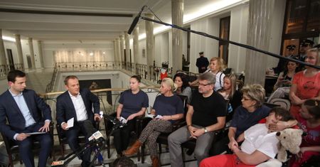 Wyższe zasiłki dla niepełnosprawnych nie rozwiążą problemu. "Na więcej nas nie stać"