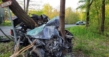 Licznik zatrzymał się przy 120 km/h. 18-latek niedawno odebrał prawo jazdy