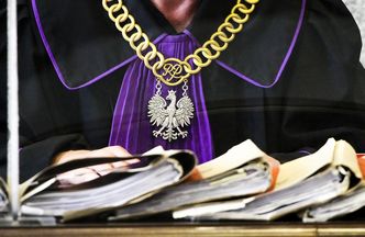 Coraz więcej pozwów frankowiczów. Jednym z powodów drożejąca waluta