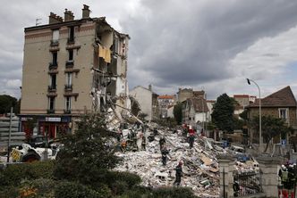 Katastrofa budowlana pod Paryżem. Dwie ofiary, trwa wyścig z czasem