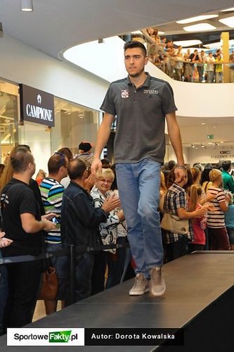 - Zaczyna się prawdziwa, męska gra - mówi Paweł Adamajtis