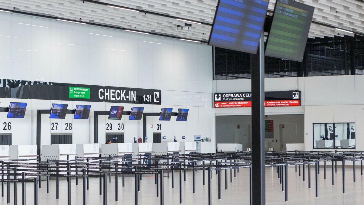 Prokuratura przyjrzy się budowie lotniska w Radomiu