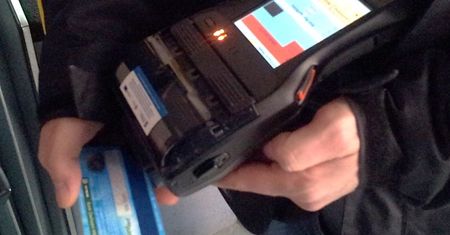 Poznański rekordzista mandatów z komunikacji miejskiej. Ma dług o wartości luksusowego auta