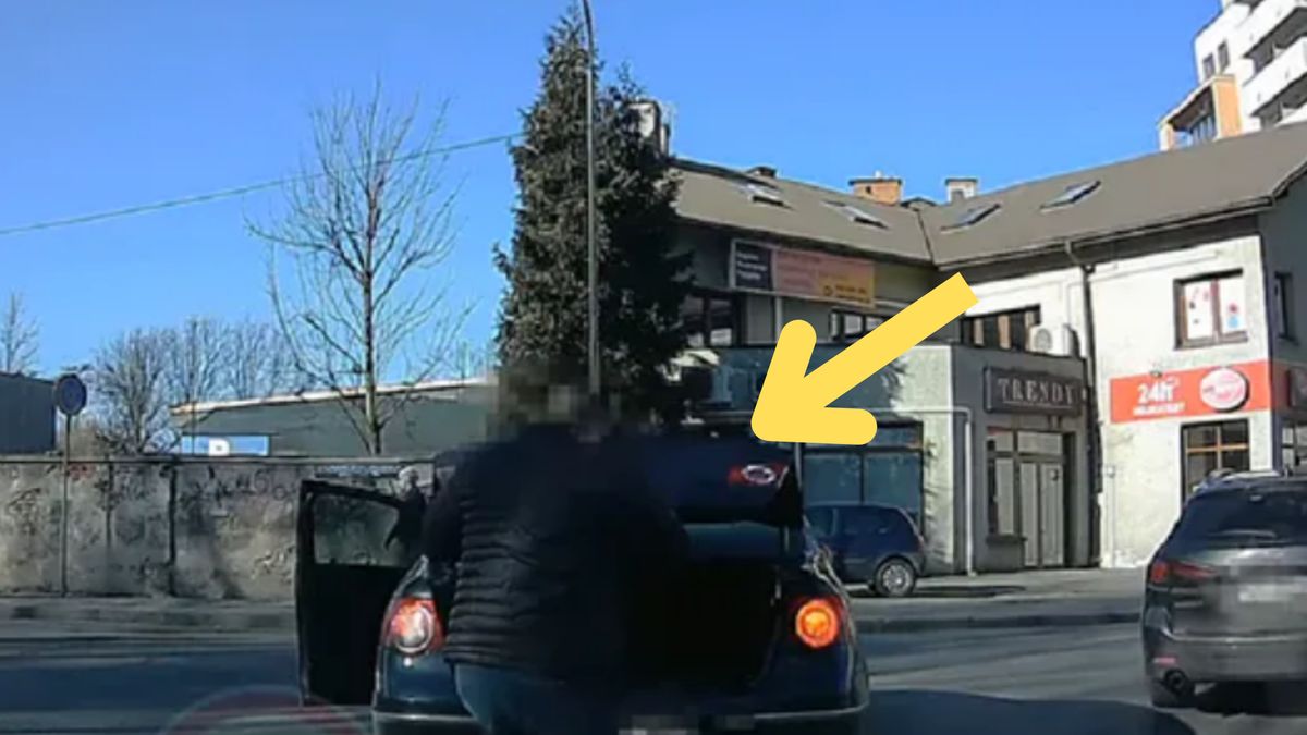 Wyskoczył z auta i bagażnika wyciągnął pałkę. Niecodzienne zdarzenie w Krakowie