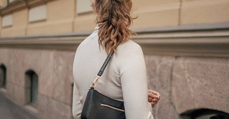 Najmodniejsza torebka w tym sezonie. Kupisz ją w Mohito za jedyne 39 zł