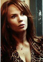 Rebecca De Mornay wśród surferów