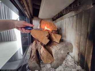 Polacy palą w starych piecach. Barierą są pieniądze