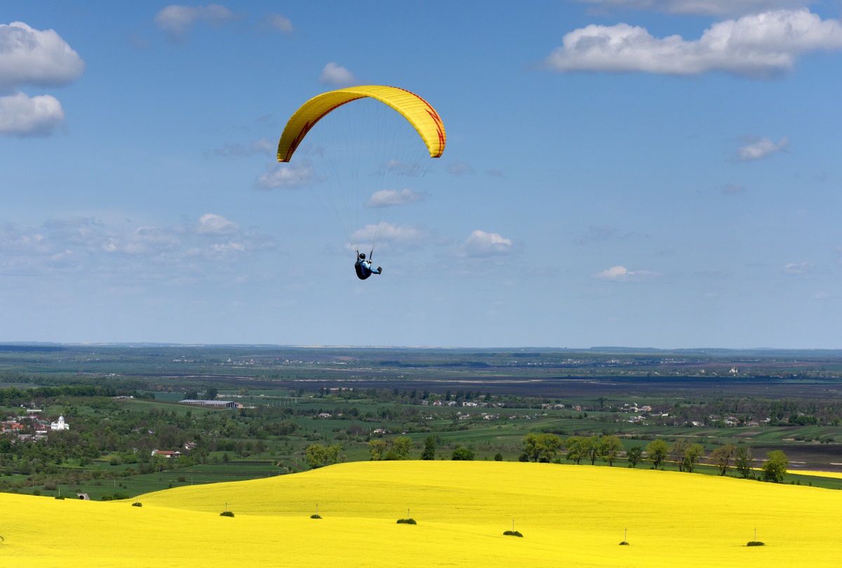 Podczas lotu paralotnią można poczuć się jak ptak